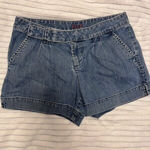 Elle Classic Blue Jean Shorts